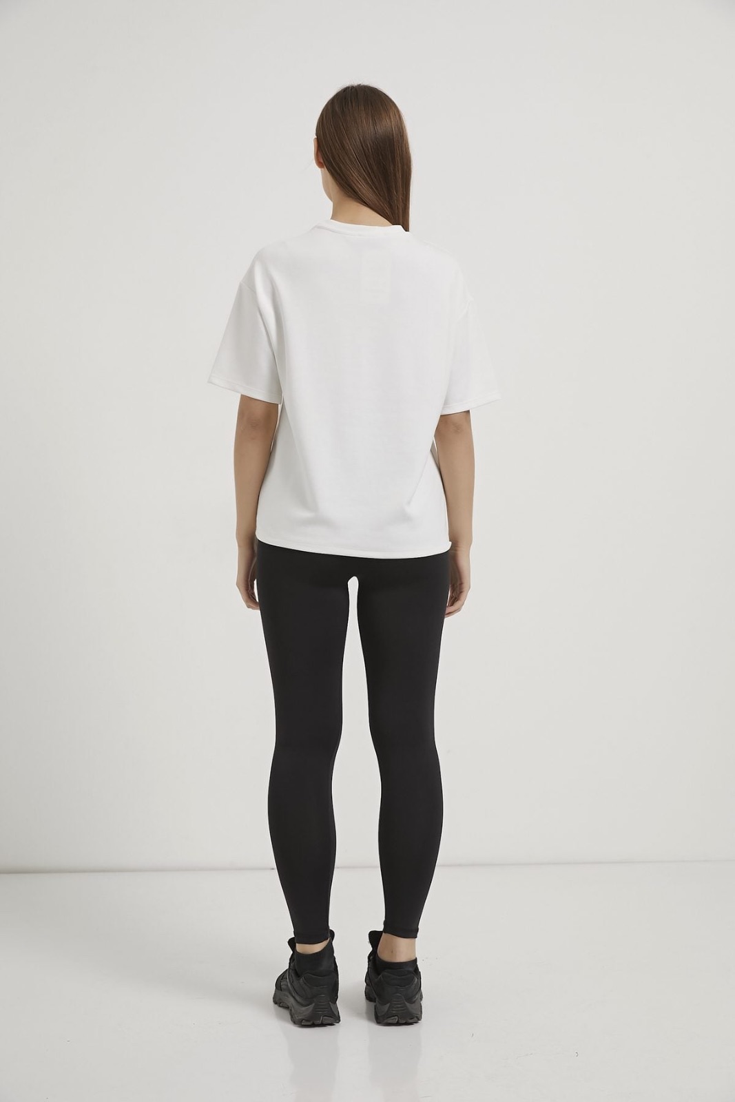 Minimal Oversized T-Shirt 10