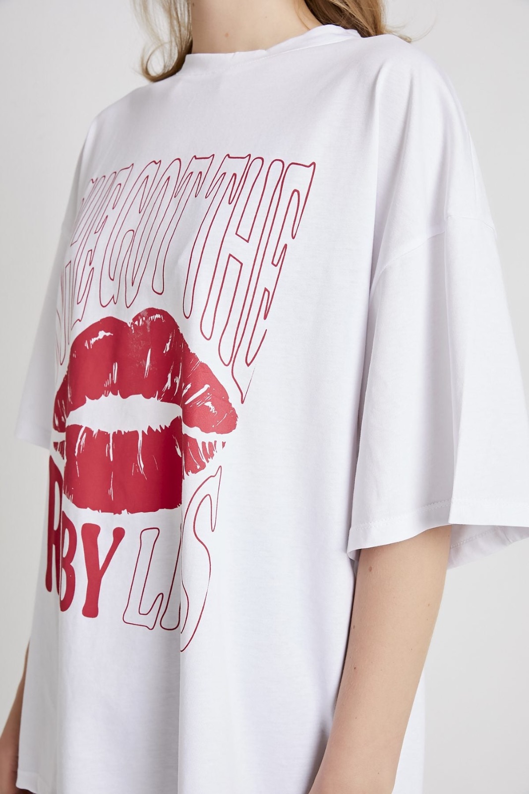 Oversized Graphic Print T-Shirt 6