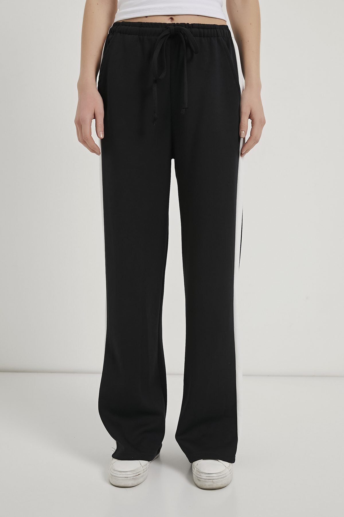 Track Pants 10