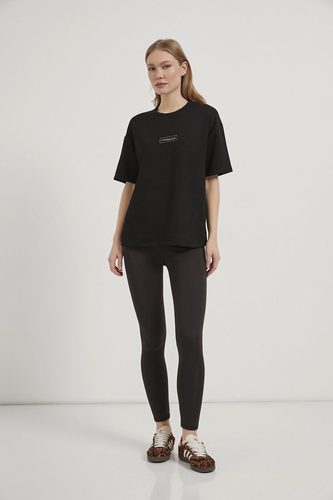 Minimal Oversized T-Shirt 6