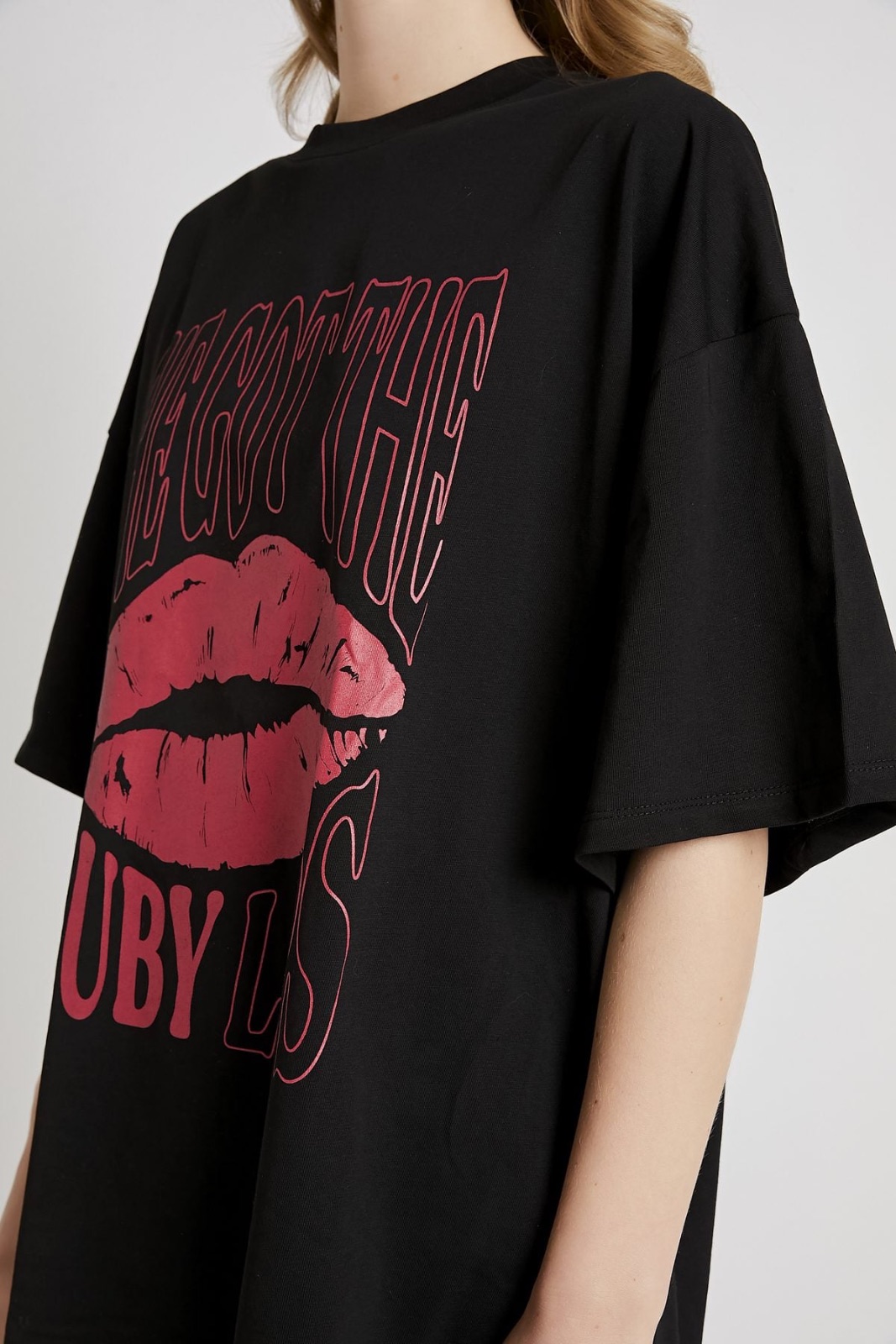 Oversized Graphic Print T-Shirt 3