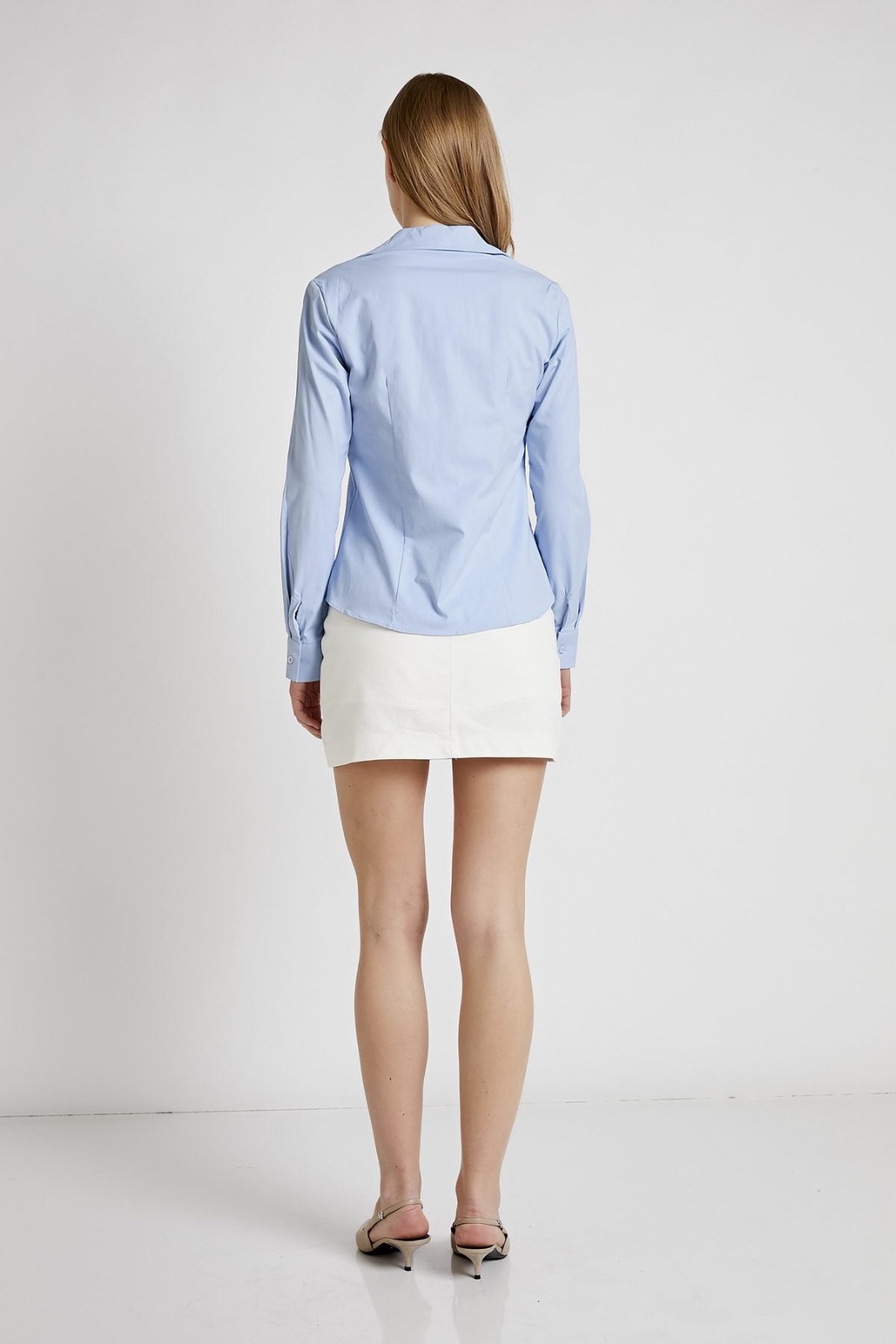 Classic Long-Sleeve Button-Up Shirt 5