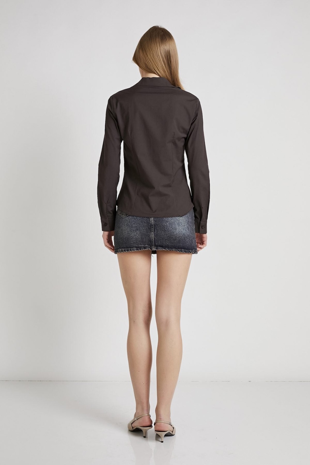 Classic Long-Sleeve Button-Up Shirt 12