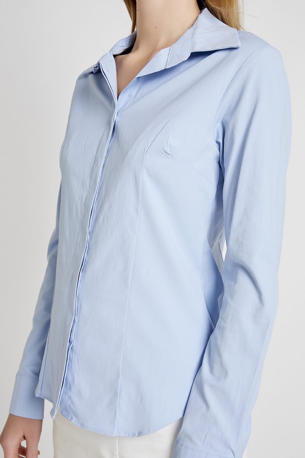 Classic Long-Sleeve Button-Up Shirt 3