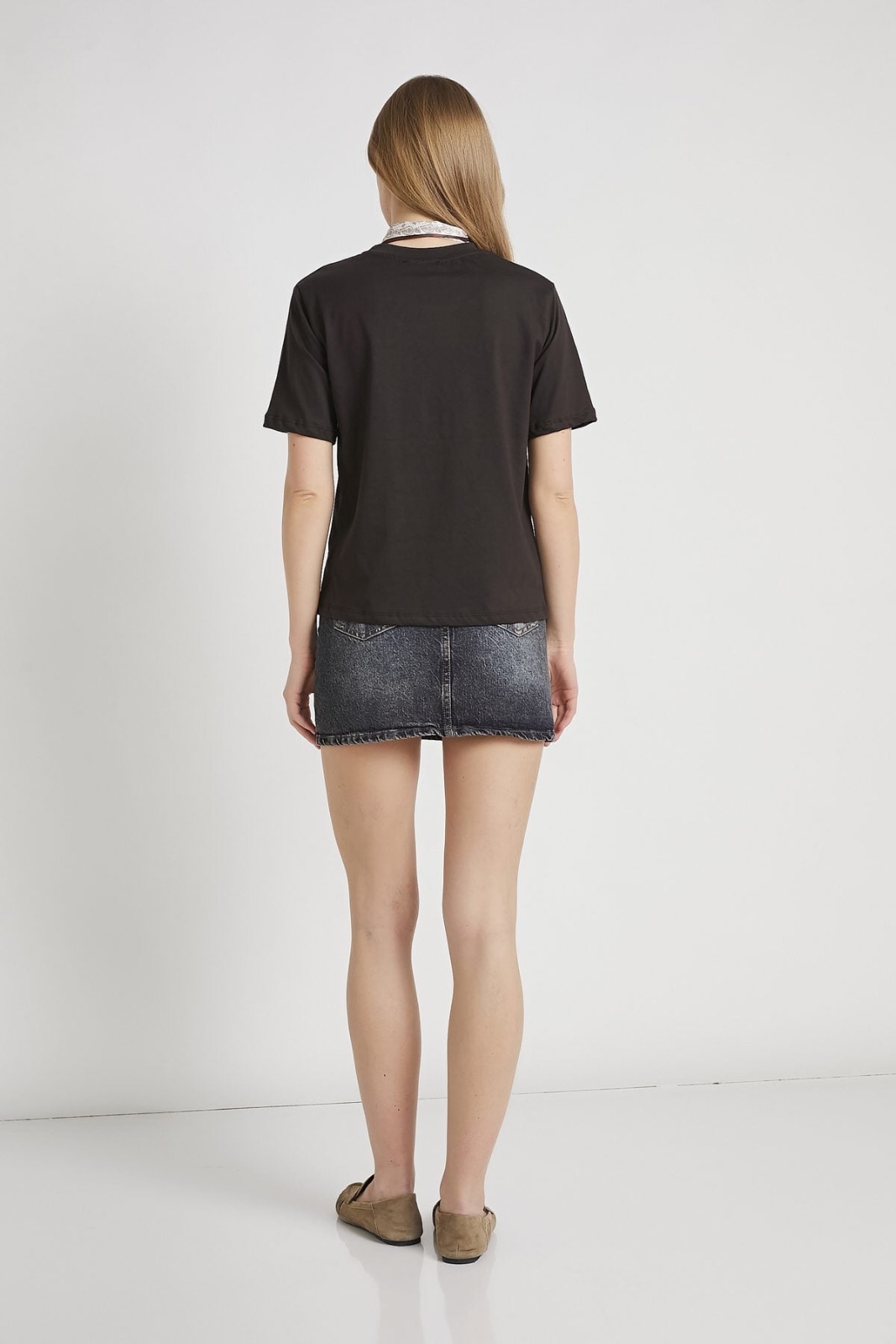 Short-Sleeve T-Shirt with Paisley Scarf Detail 5