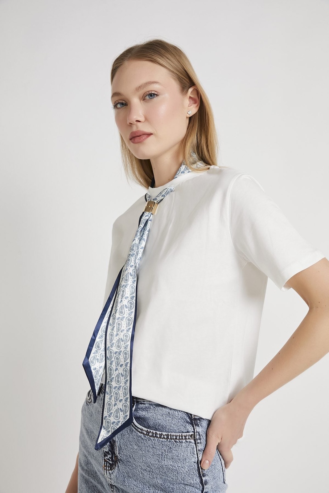 Short-Sleeve T-Shirt with Paisley Scarf Detail 10