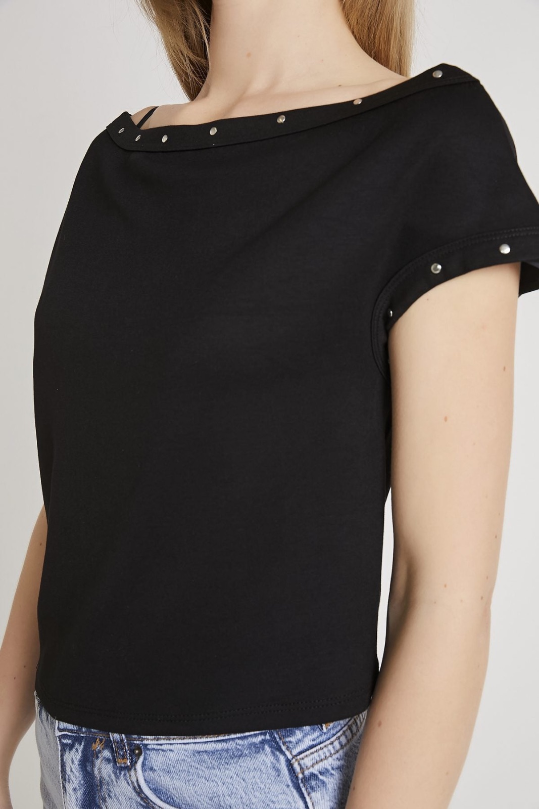 Off-Shoulder Button-Detail Top 8