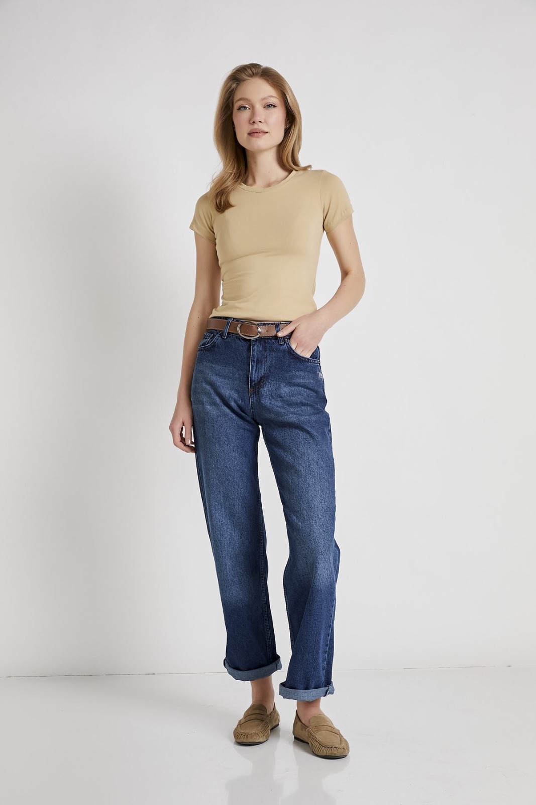 Fitted Short-Sleeve T-Shirt 3