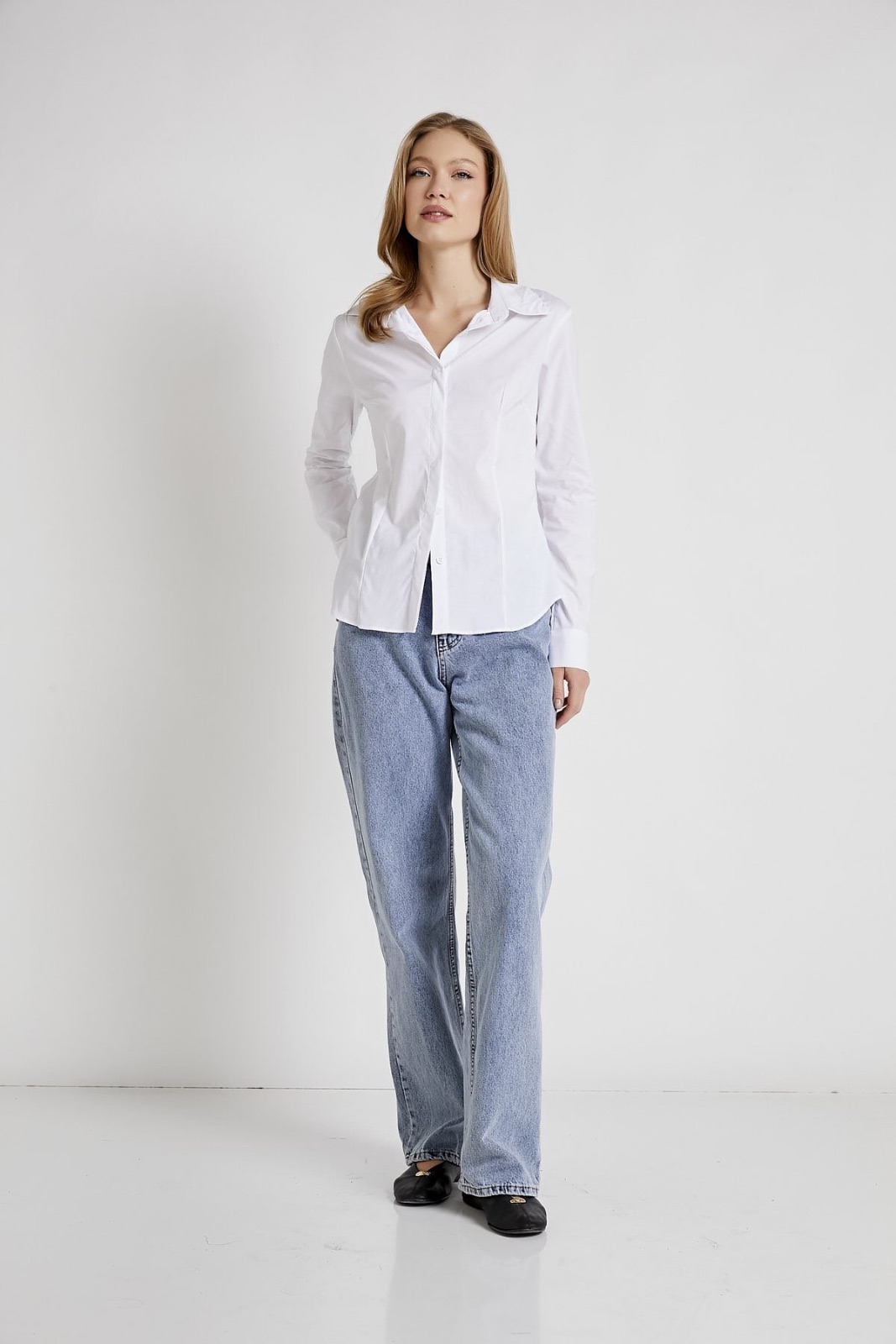 Classic Long-Sleeve Button-Up Shirt 8